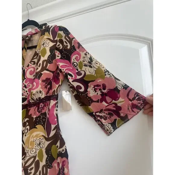 I.e. Petite Vintage 100% Silk Retro, 90's, Y2K Floral Blouse with Neck Tie - Picture 5 of 7